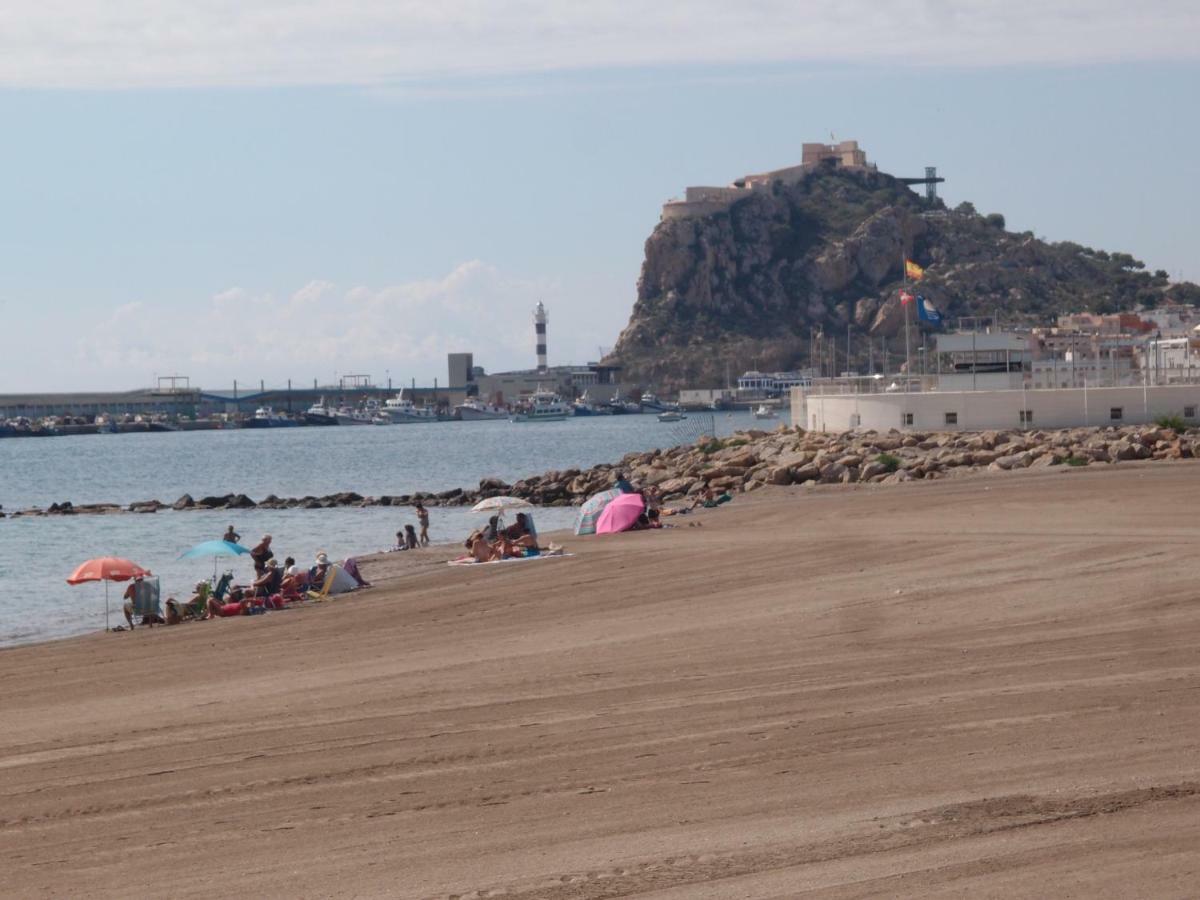 Apartamento Tranquilo Cerca De Buena Piscina Y Con Buen Aire Acondicionado Águilas Buitenkant foto