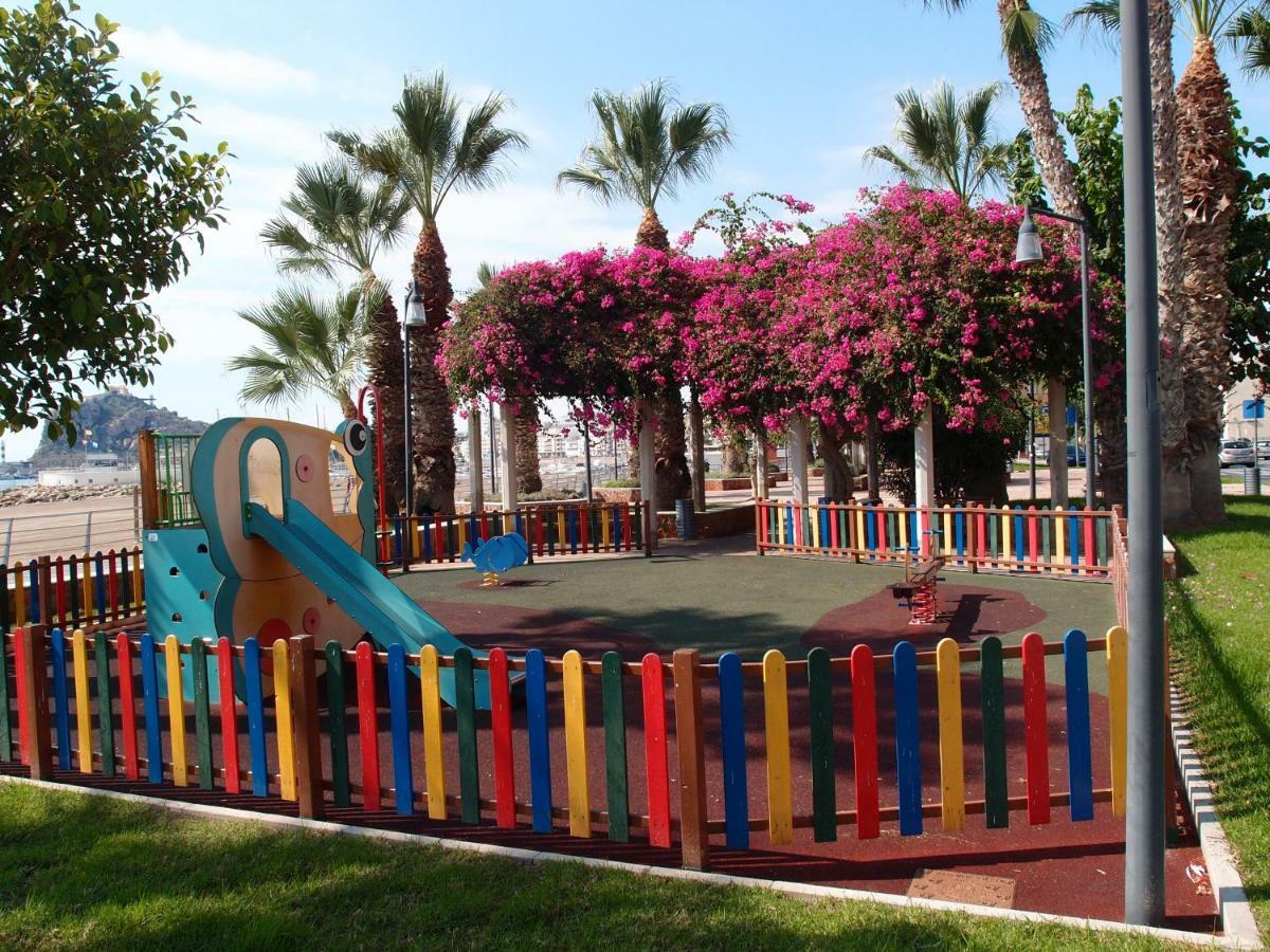 Apartamento Tranquilo Cerca De Buena Piscina Y Con Buen Aire Acondicionado Águilas Buitenkant foto