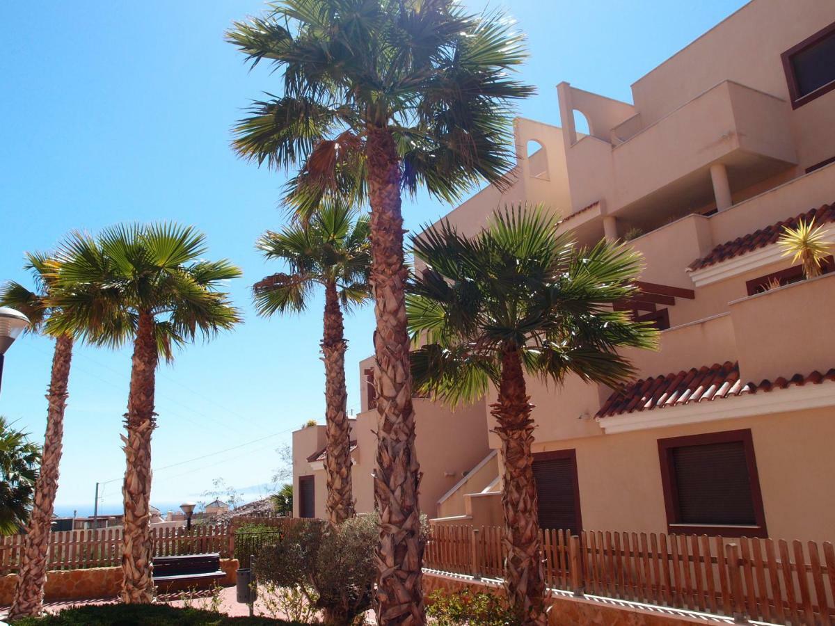 Apartamento Tranquilo Cerca De Buena Piscina Y Con Buen Aire Acondicionado Águilas Buitenkant foto